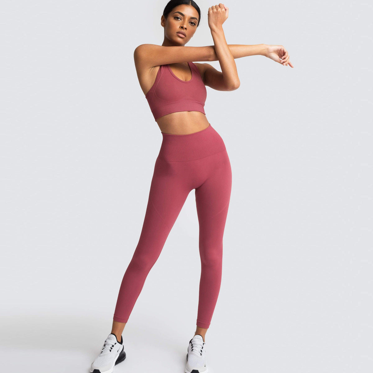 Hot-Selling Seamless Yoga Clothes Set